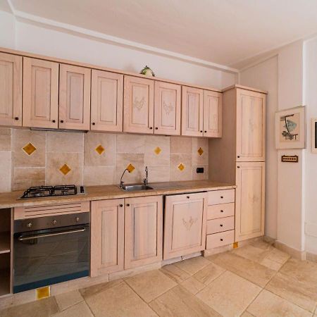 Murphy Holiday Home - Ester'S House La Maddalena  Kültér fotó