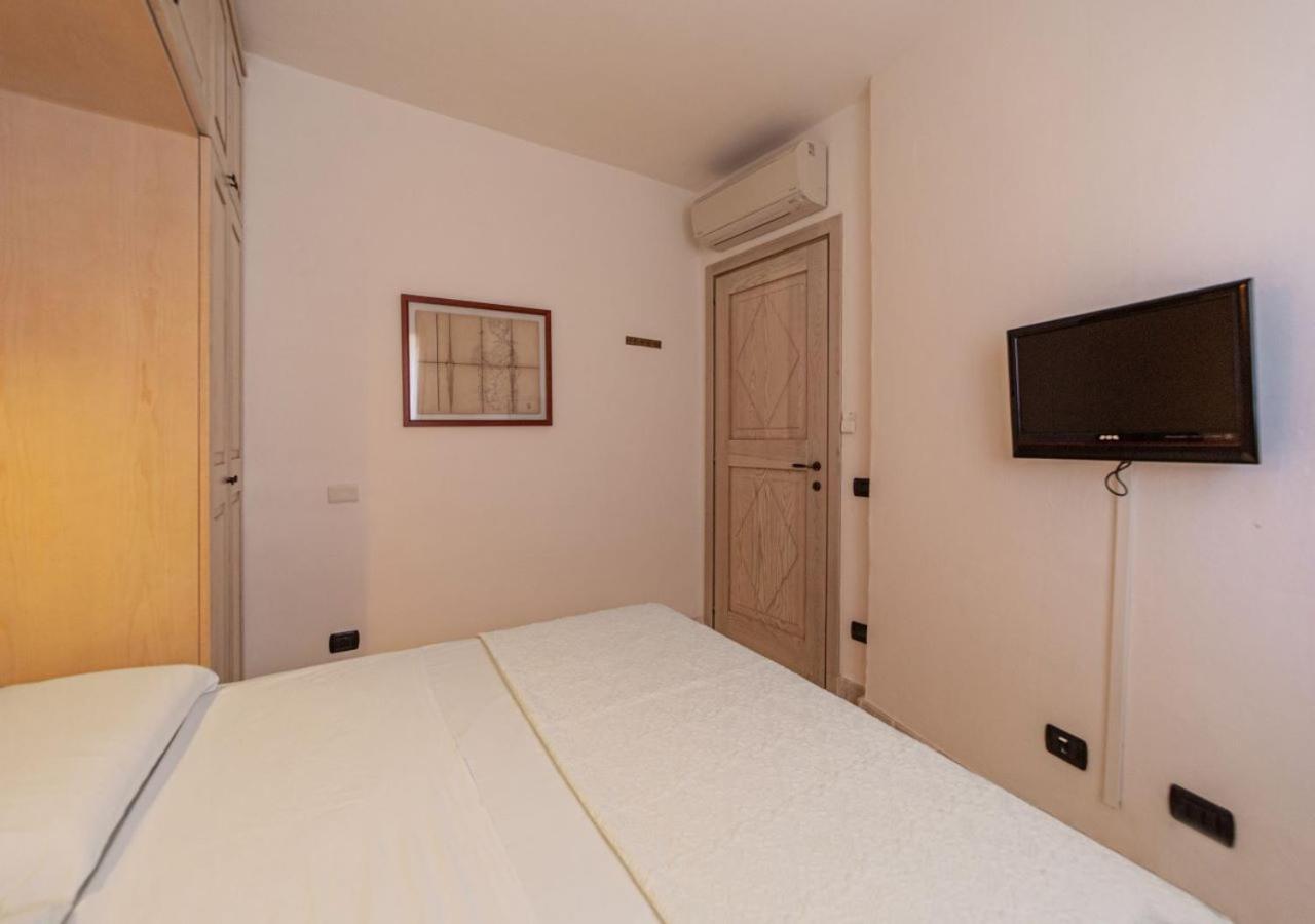 Murphy Holiday Home - Ester'S House La Maddalena  Kültér fotó
